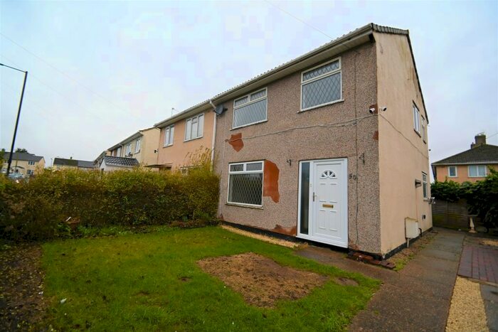 3 Bedroom Semi-Detached House To Rent In Elmfield Road, Rossington, Doncaster, DN11