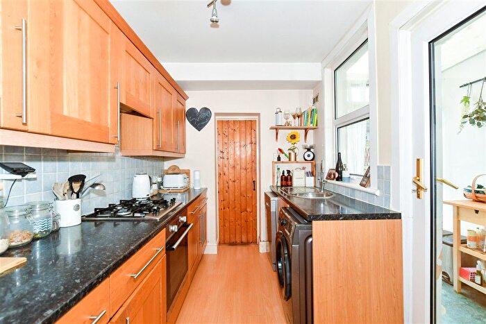 3 Bedroom Terraced House For Sale In Springfield Road, Larkfield, Aylesford, Kent, ME20