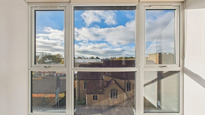 1 Bedroom Flat To Rent In Zinc House, Camberley, GU15