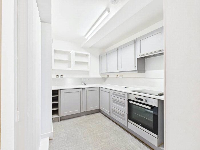 2 Bedroom Flat To Rent In West Derby Road, Liverpool, Merseyside, L13