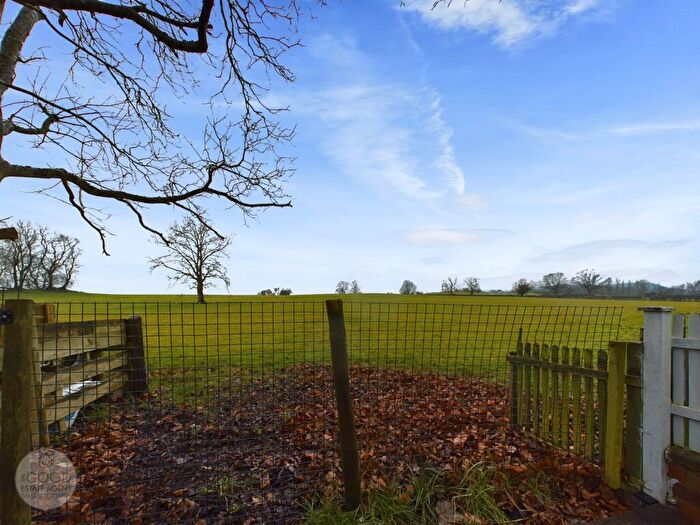 2 Bedroom Detached House For Sale In Portway, Hereford, HR4