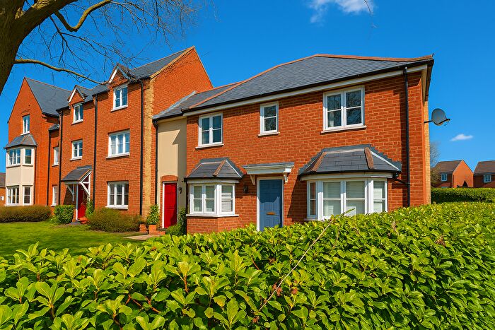 2 Bedroom Flat To Rent In Sullivan Way, Basildon, SS16