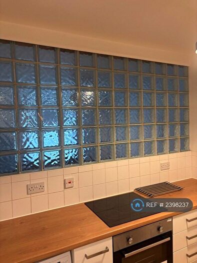 3 Bedroom Flat To Rent In Sandyford Place, Glasgow, G3