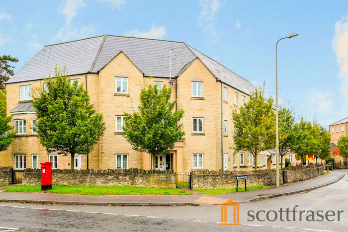 2 Bedroom Apartment To Rent In Meadow Lane, Witney, OX28