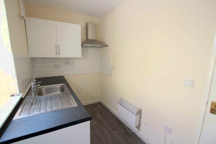 1 Bedroom Flat To Rent In Patrick Street, Grimsby, DN32