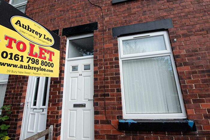 2 Bedroom Terraced House To Rent In Merton Road, Prestwich, M25