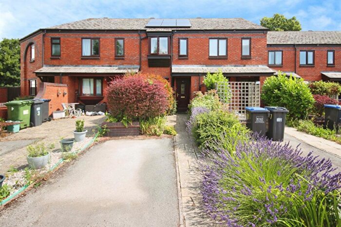 2 Bedroom Terraced House For Sale In Lammas Walk, Warwick, CV34