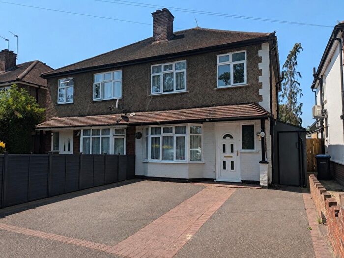 3 Bedroom Semi-Detached House For Sale In Addlestone, Surrey, KT15