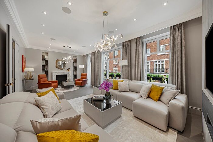 6 Bedroom Property For Sale In Gloucester Square, Hyde Park, London, United Kingdom, W2