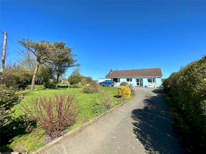3 Bedroom Bungalow For Sale In Ferwig, Aberteifi, SA43