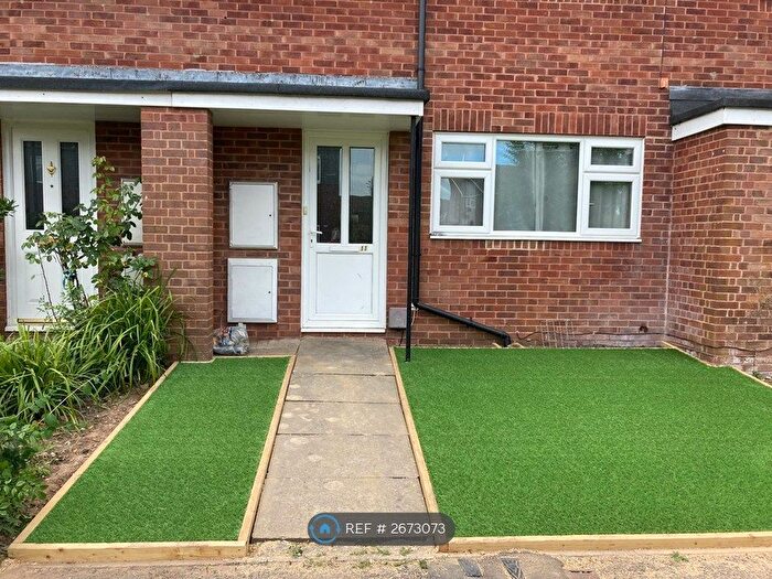 4 Bedroom Terraced House To Rent In Millfield Close, Chichester, PO19