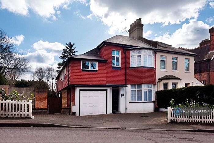 4 Bedroom Semi-Detached House To Rent In Marsh Lane, London, NW7