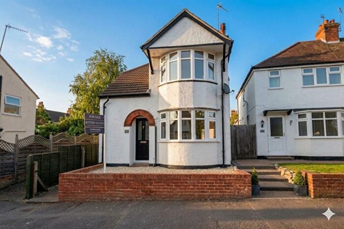 2 Bedroom Detached House For Sale In Bury Street, Newport Pagnell, MK16