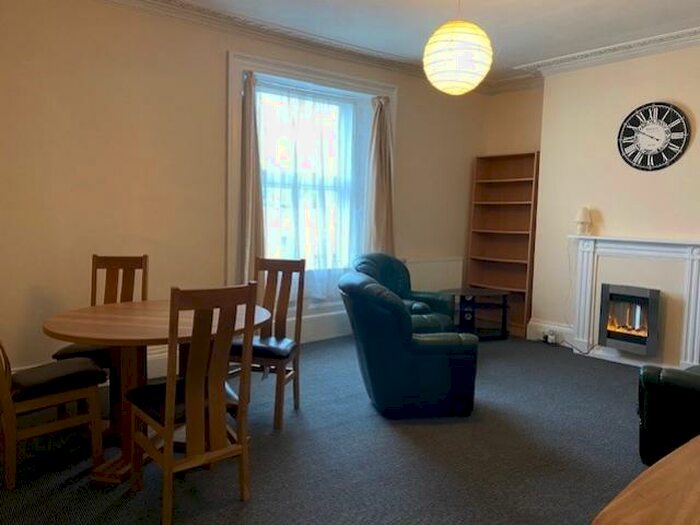 2 Bedroom Flat To Rent In Maisonette, Boons Place, Plymouth, PL1