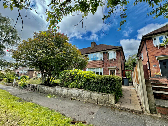 3 Bedroom Semi-Detached House To Rent In Hillsway, Derby, DE23