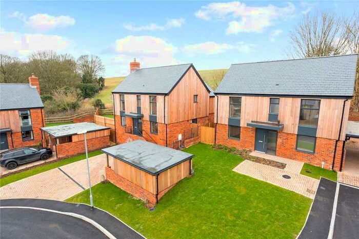 4 Bedroom Detached House For Sale In Riverside Rise, Allington, Salisbury, Wiltshire, SP4