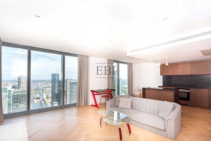 2 Bedroom Apartment For Sale In Landmark Pinnacle, Marsh Wall, Canary Wharf, E14