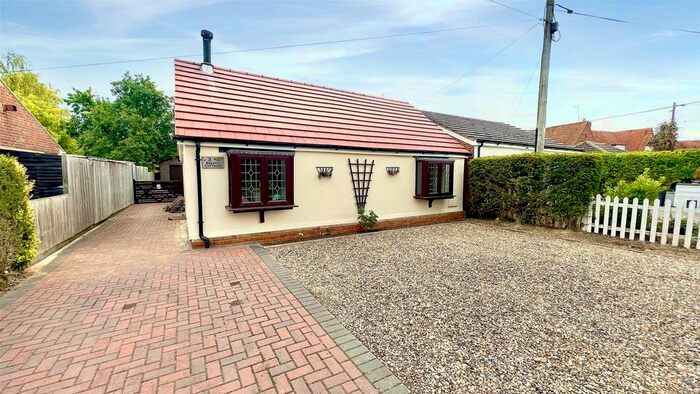 2 Bedroom Bungalow For Sale In Beehive Cottages, Trowes Lane, Swallowfield, Reading, RG7