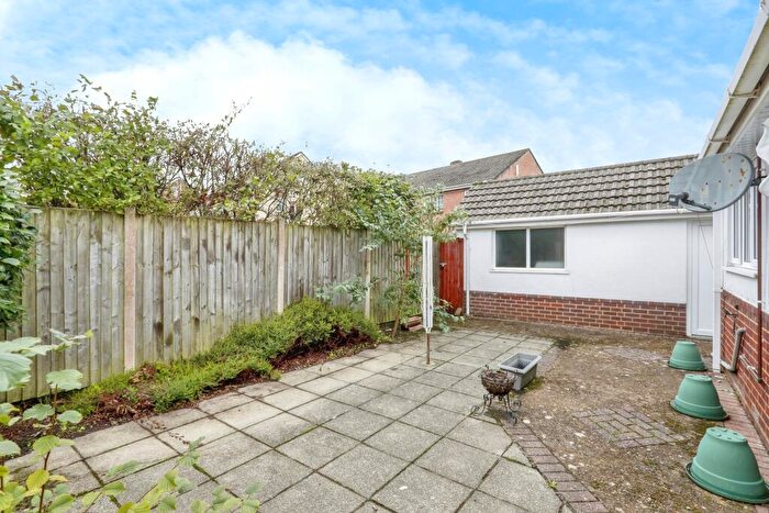 2 Bedroom Bungalow For Sale In Otter Road, Oakdale, Poole, Dorset, BH15