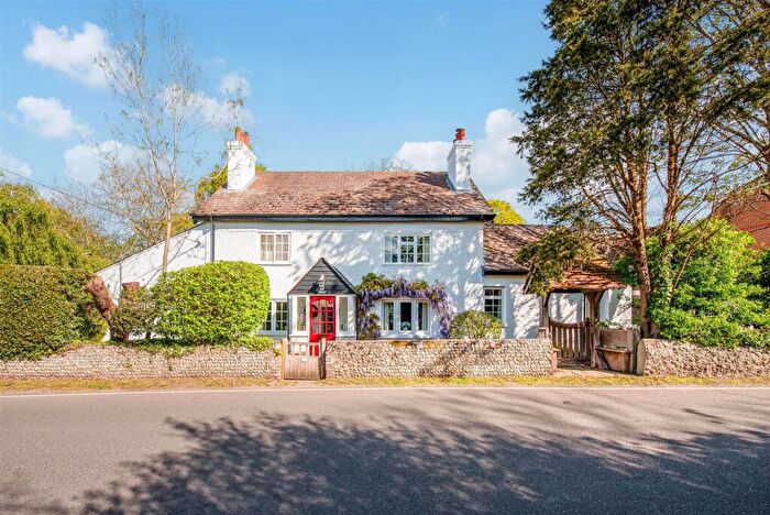 5 Bedroom Detached House For Sale In Lake Lane, Barnham, PO22