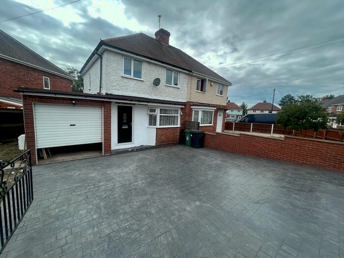 3 Bedroom Property To Rent In Hawksford Crescent, Wolverhampton, WV10