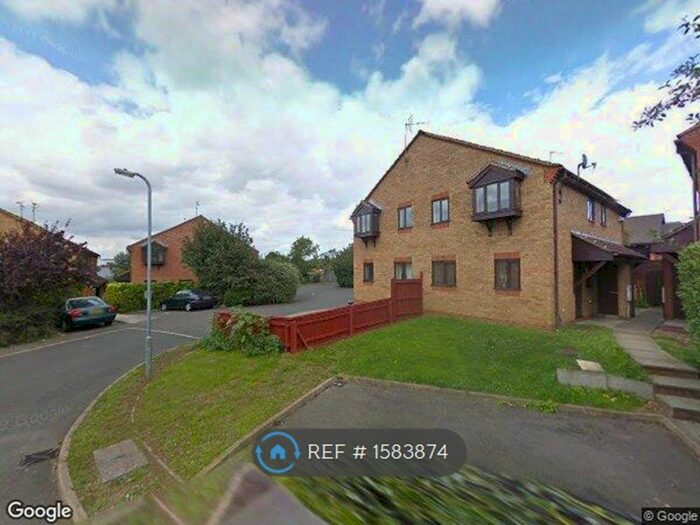 2 Bedroom Terraced House To Rent In Aspen Close, Rushden, NN10