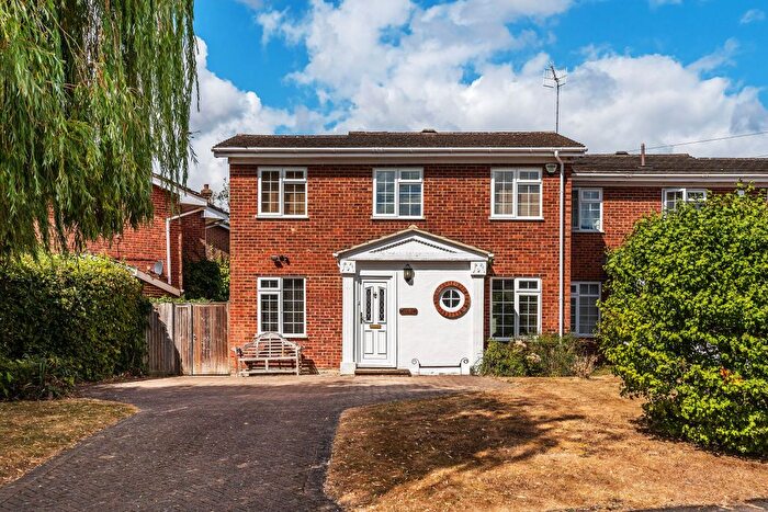 4 Bedroom Semi-Detached House For Sale In Highfields Road, Edenbridge, Kent, TN8