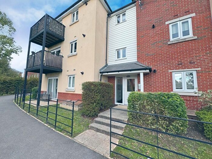 2 Bedroom Apartment To Rent In Cavendish Drive, Locks Heath, SO31