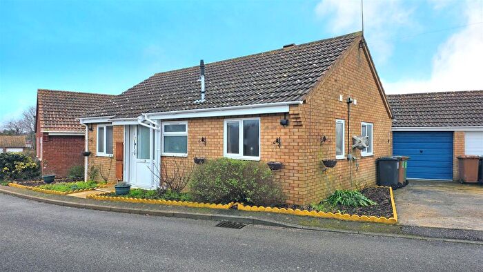 2 Bedroom Detached Bungalow For Sale In Randall Close, Hopton, NR31