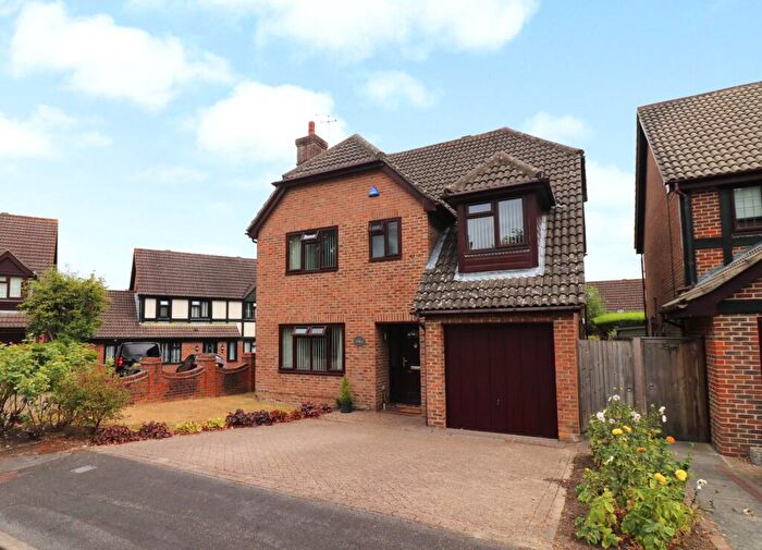 4 Bedroom Detached House For Sale In Elliot Rise, Hedge End, SO30