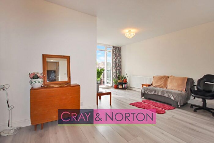 1 Bedroom Flat For Sale In Heathfield Road, Croydon, CR0