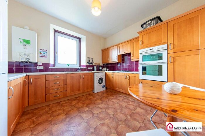 1 Bedroom Flat To Rent In Chestnut Row, Aberdeen, AB25