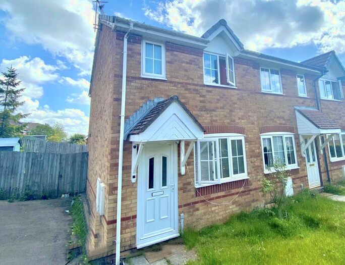2 Bedroom House To Rent In Meadow Way, Caerphilly, CF83