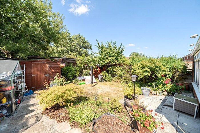 3 Bedroom Property For Sale In Ellisfield Road, Havant, PO9