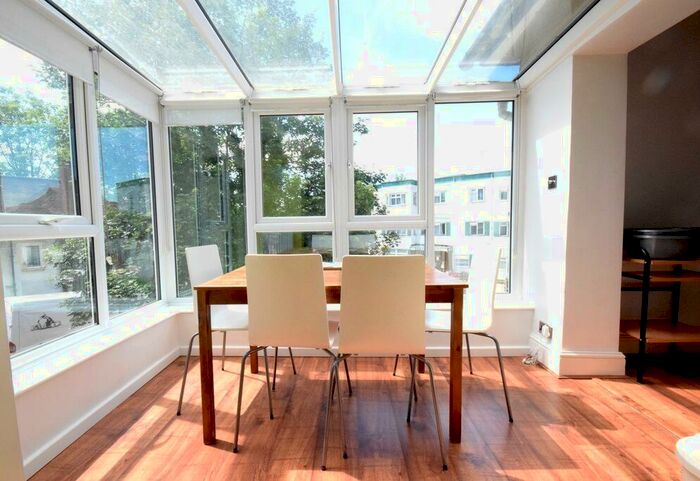 4 Bedroom Flat To Rent In Finchley Road, London, NW11