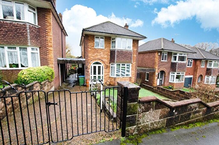 3 Bedroom Detached House For Sale In Glasslaw Road, Southampton, Hampshire, SO18