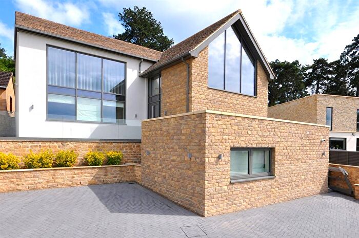 4 Bedroom Detached House To Rent In Cleeve Hill, Cheltenham, GL52