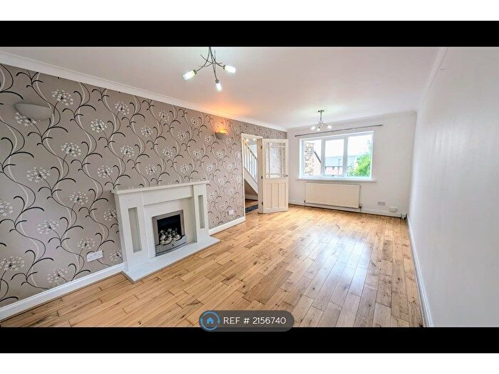 3 Bedroom Terraced House To Rent In Hyacinth Close, Sheffield, S5
