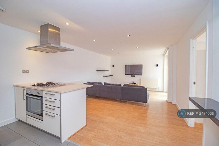 3 Bedroom Flat To Rent In Shoreditch, London, E1