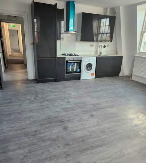 1 Bedroom Flat To Rent In High Street, Watford, WD17