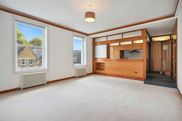 3 Bedroom Flat To Rent In Collingham Road, South Kensington, SW5