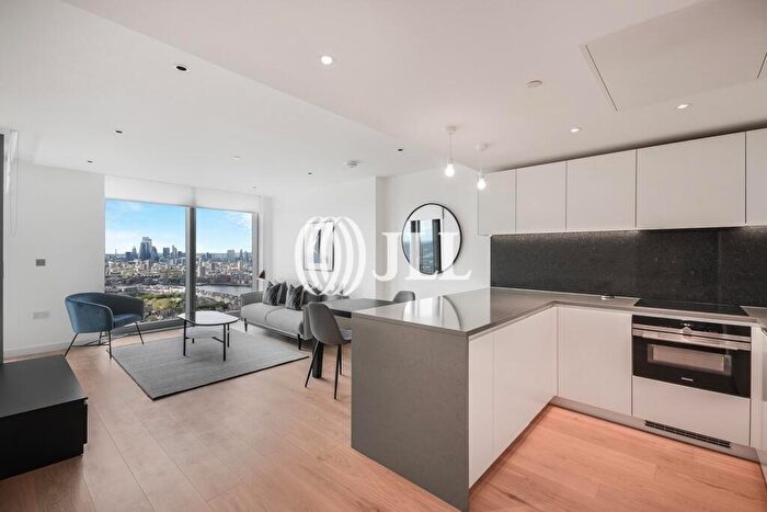 1 Bedroom Apartment To Rent In Landmark Pinnacle, Marsh Wall, E14