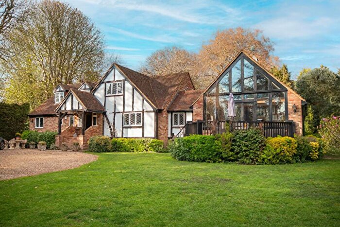 5 Bedroom Detached House For Sale In Walton Lane, Weybridge, KT13