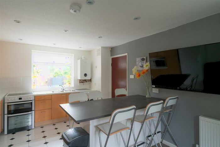 6 Bedroom End Of Terrace House To Rent In Rebecca Drive, Harborne, Birmingham, B29