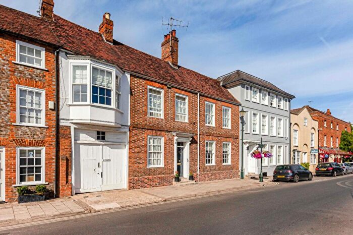 3 Bedroom Terraced House For Sale In New Street, Henley-on-Thames, Oxfordshire, RG9