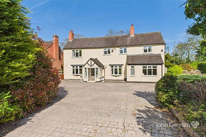 3 Bedroom Detached House For Sale In Sudbury Road, Yoxall, DE13