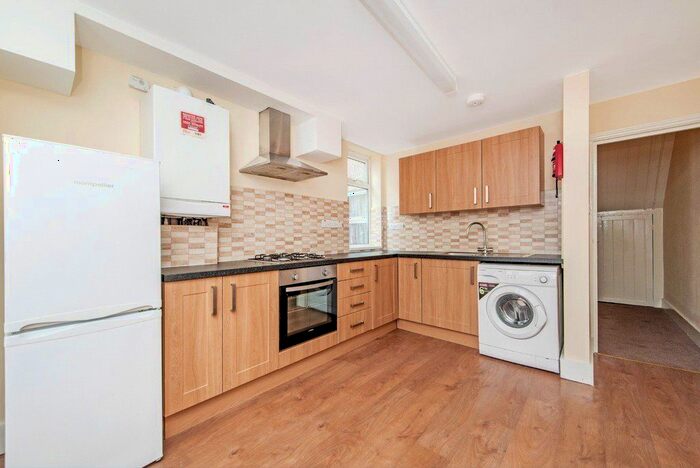 1 Bedroom Flat To Rent In Church Road, London, E12