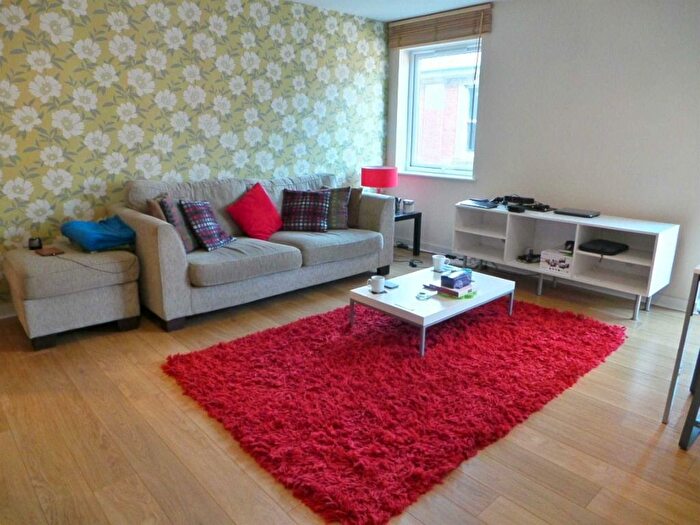 2 Bedroom Flat To Rent In Melville Street, Salford, M3