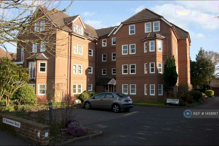 2 Bedroom Flat To Rent In Glenmore Court, Southampton, SO17