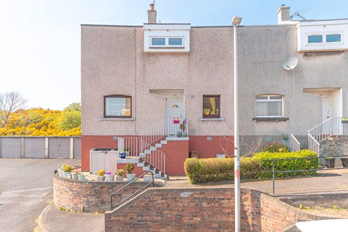 2 Bedroom End Of Terrace House For Sale In Whinnyhill Crescent, Inverkeithing, KY11